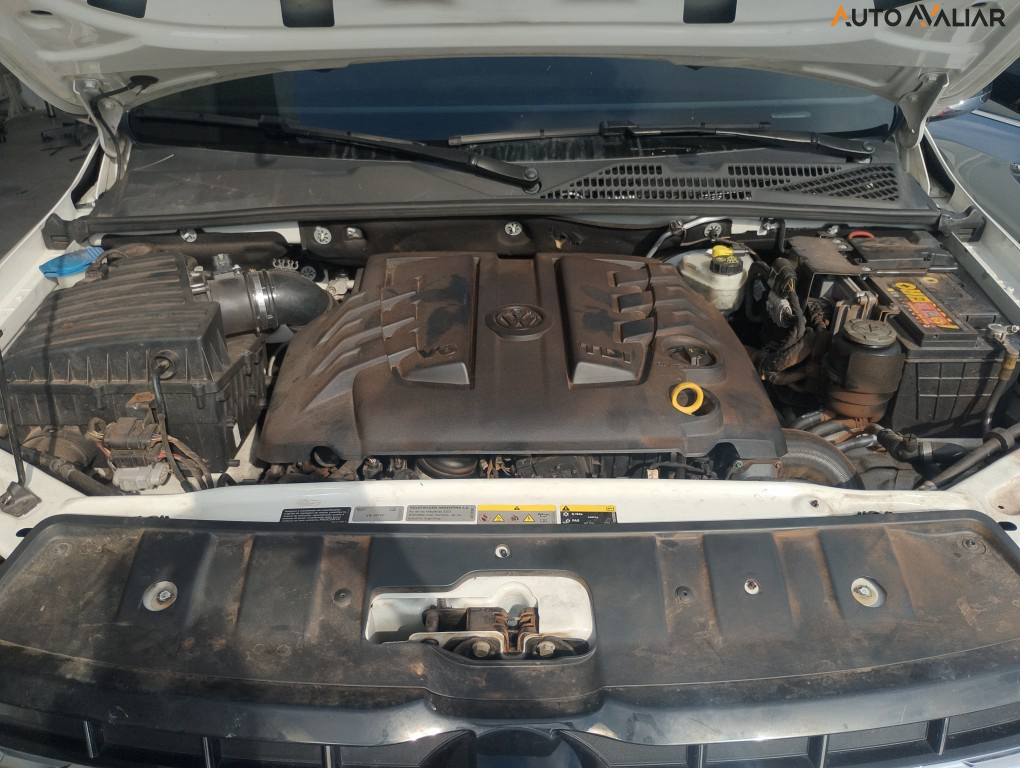 VOLKSWAGEN AMAROK 3.0 V6 TDI HIGHLINE CD DIESEL 4MOTION AUTOMATICO