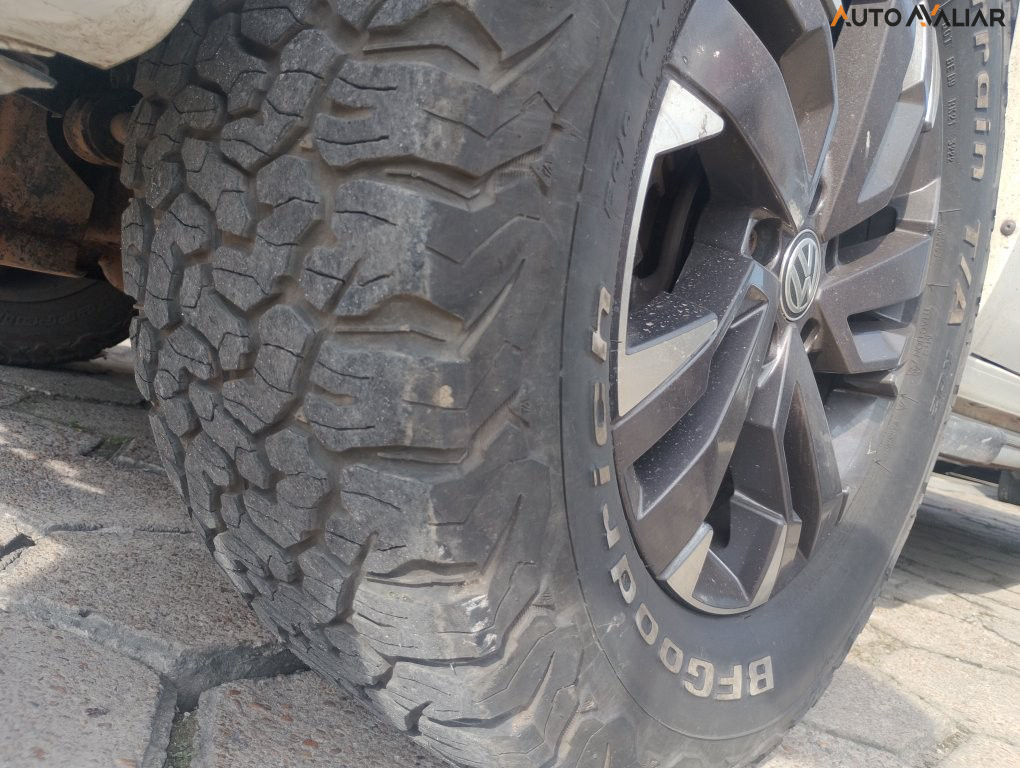 VOLKSWAGEN AMAROK 3.0 V6 TDI HIGHLINE CD DIESEL 4MOTION AUTOMATICO