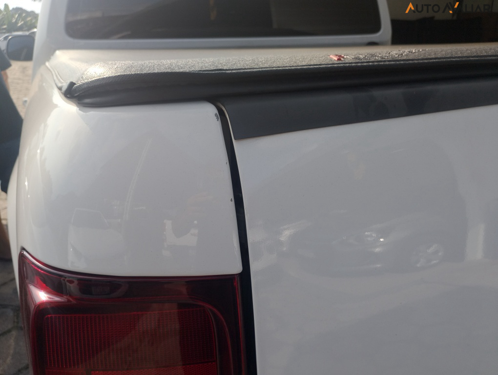 VOLKSWAGEN AMAROK 3.0 V6 TDI HIGHLINE CD DIESEL 4MOTION AUTOMATICO