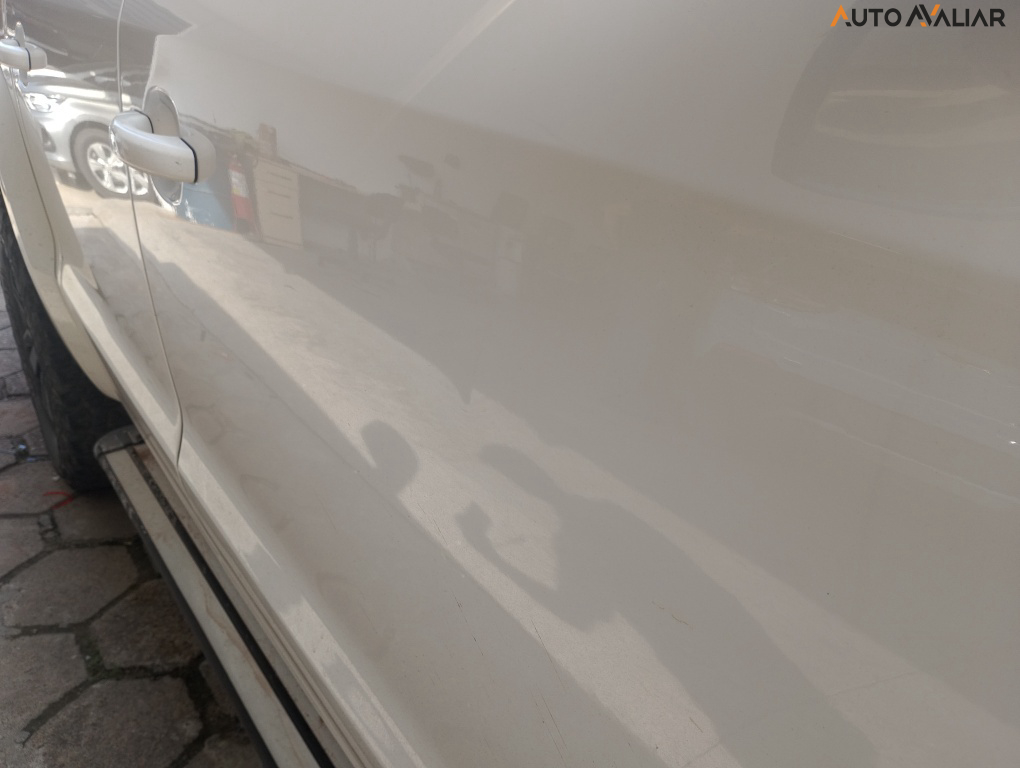 VOLKSWAGEN AMAROK 3.0 V6 TDI HIGHLINE CD DIESEL 4MOTION AUTOMATICO