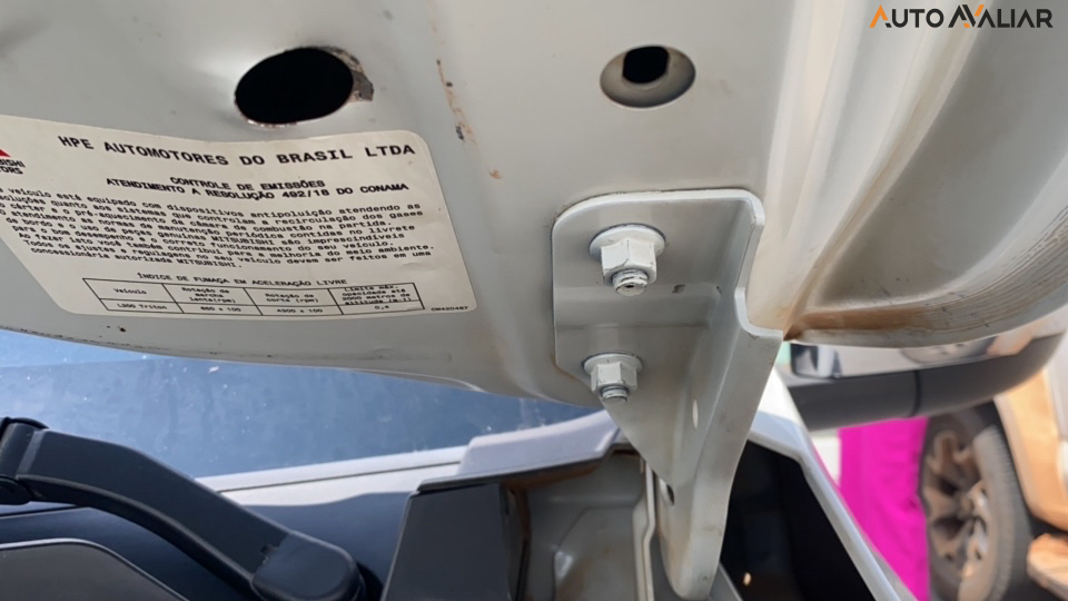 MITSUBISHI L200 TRITON  2.4 16V TURBO DIESEL SPORT HPE-S CD 4P 4X4 AUTOM&Aacute;TICO