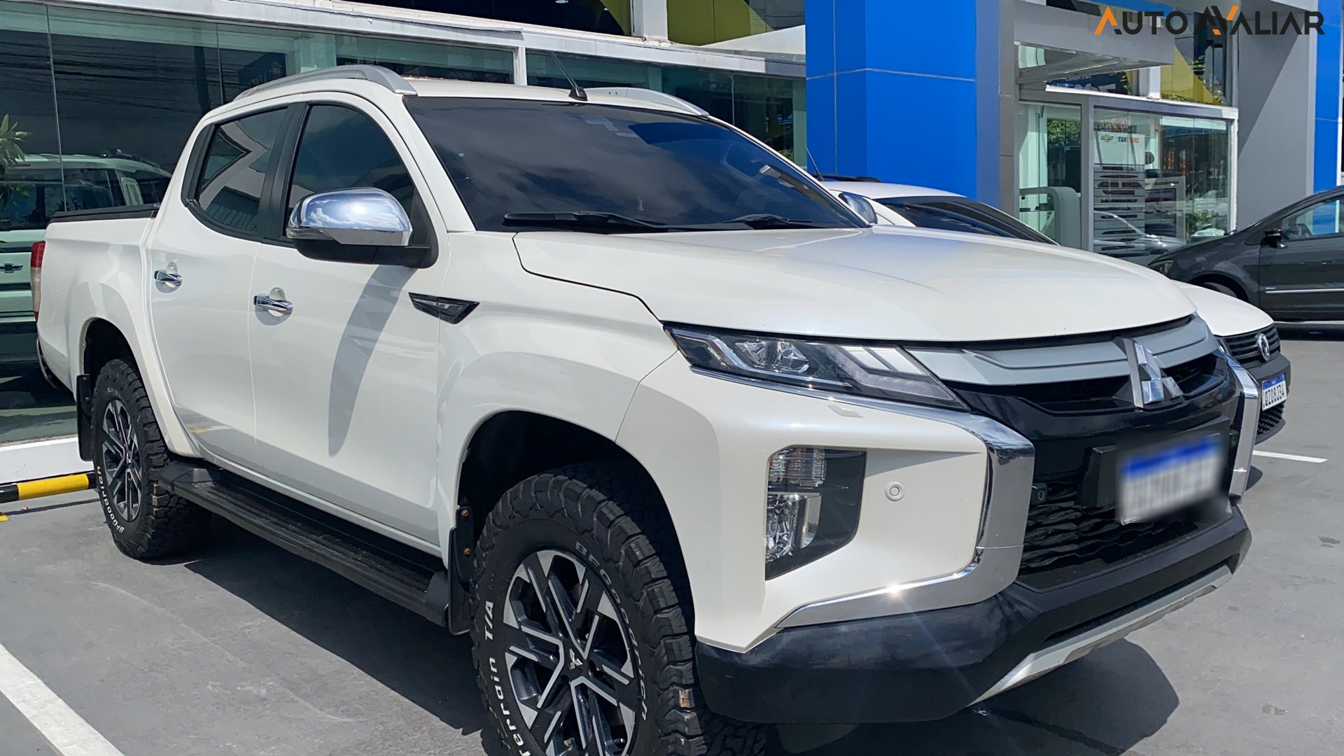 MITSUBISHI L200 TRITON  2.4 16V TURBO DIESEL SPORT HPE-S CD 4P 4X4 AUTOM&Aacute;TICO