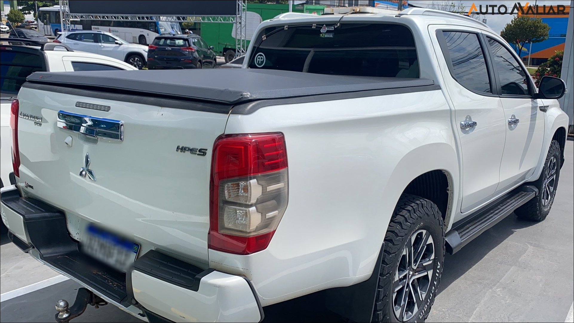 MITSUBISHI L200 TRITON  2.4 16V TURBO DIESEL SPORT HPE-S CD 4P 4X4 AUTOM&Aacute;TICO