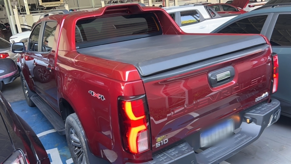 CHEVROLET S10 2.8 16V TURBO DIESEL HIGH COUNTRY CD 4X4 AUTOM&Aacute;TICO