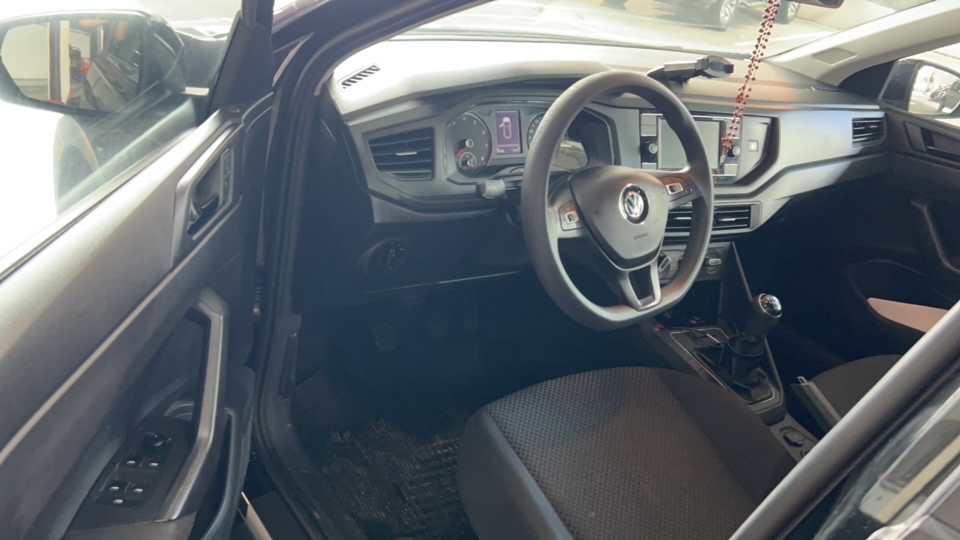 VOLKSWAGEN POLO 1.0 MPI TOTAL FLEX MANUAL