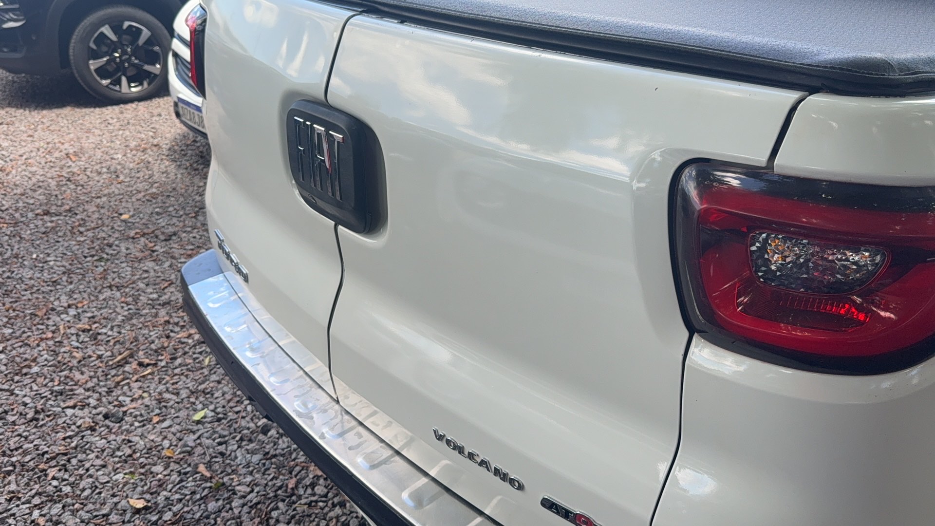 FIAT TORO 2.0 16V TURBO DIESEL VOLCANO 4WD AT9