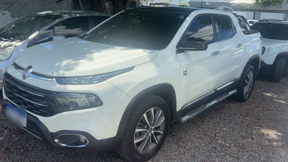 FIAT TORO 2.0 16V TURBO DIESEL VOLCANO 4WD AT9