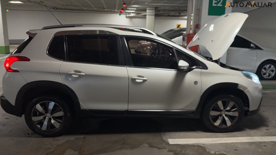 PEUGEOT 2008 1.6 16V FLEX CROSSWAY 4P AUTOMATICO