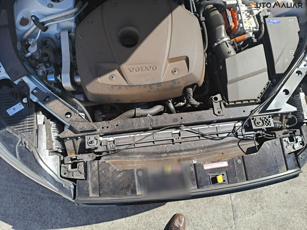 VOLVO XC60 2.0 T8 RECHARGE R-DESIGN AWD GEARTRONIC