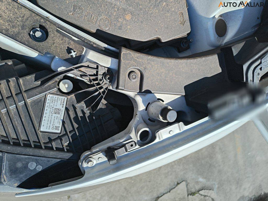 VOLVO XC60 2.0 T8 RECHARGE R-DESIGN AWD GEARTRONIC