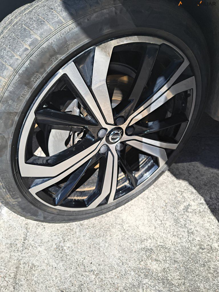 VOLVO XC60 2.0 T8 RECHARGE R-DESIGN AWD GEARTRONIC