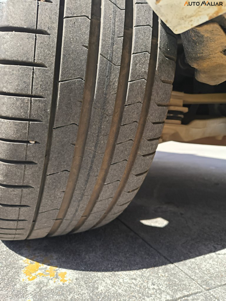 VOLVO XC60 2.0 T8 RECHARGE R-DESIGN AWD GEARTRONIC