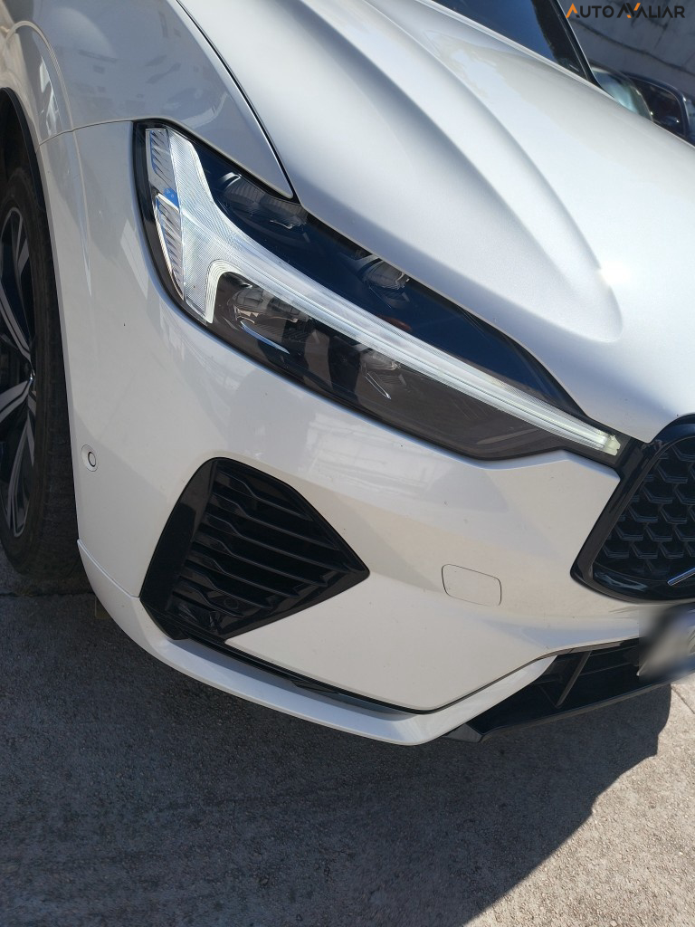 VOLVO XC60 2.0 T8 RECHARGE R-DESIGN AWD GEARTRONIC