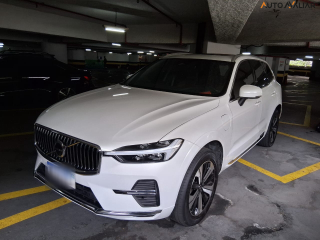 VOLVO XC60 2.0 T8 RECHARGE PLUS AWD GEARTRONIC