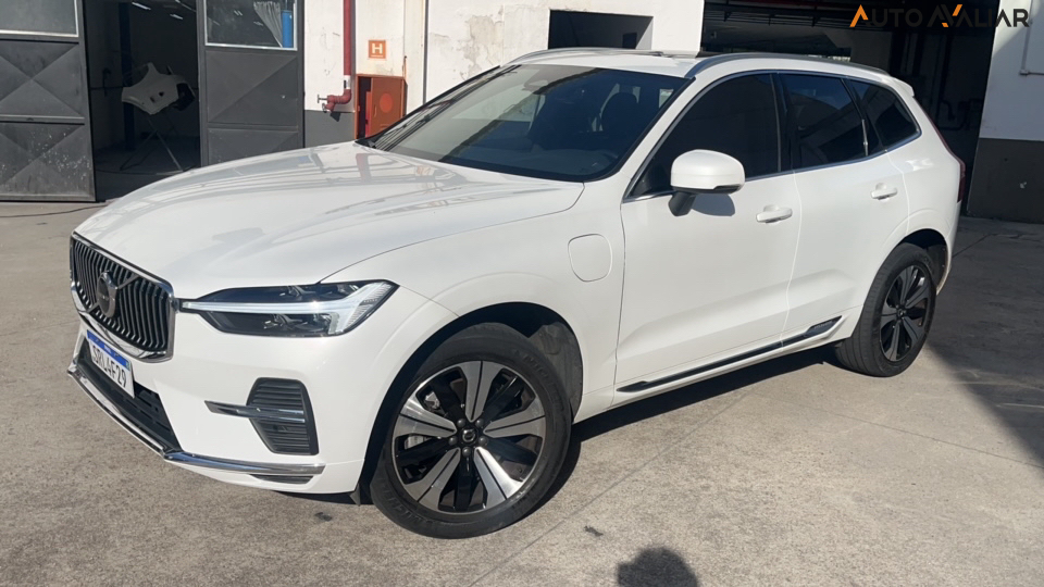 VOLVO XC60 2.0 T8 RECHARGE PLUS AWD GEARTRONIC