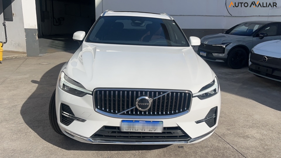 VOLVO XC60 2.0 T8 RECHARGE PLUS AWD GEARTRONIC