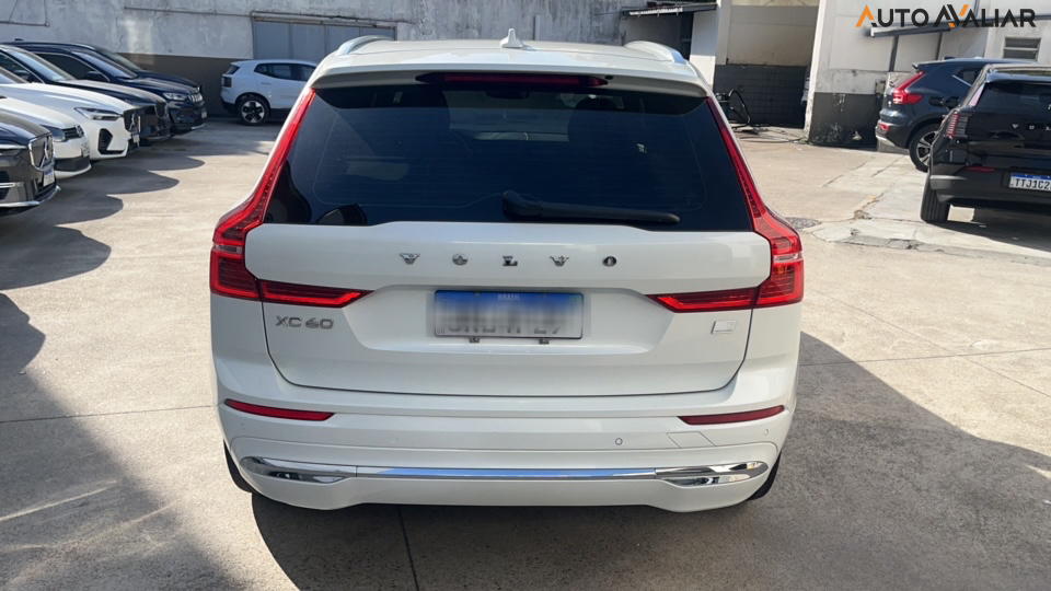 VOLVO XC60 2.0 T8 RECHARGE PLUS AWD GEARTRONIC