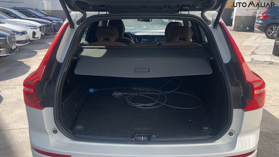 VOLVO XC60 2.0 T8 RECHARGE PLUS AWD GEARTRONIC