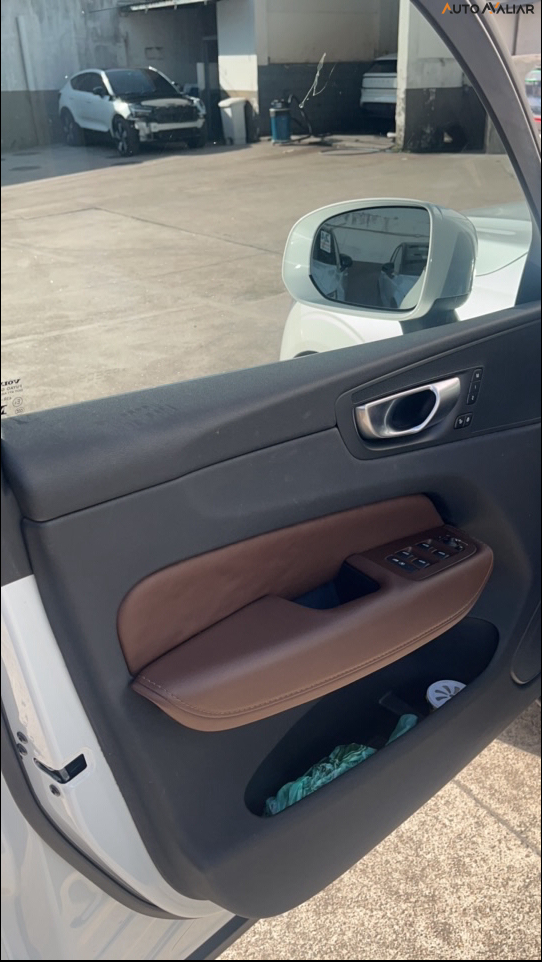 VOLVO XC60 2.0 T8 RECHARGE PLUS AWD GEARTRONIC