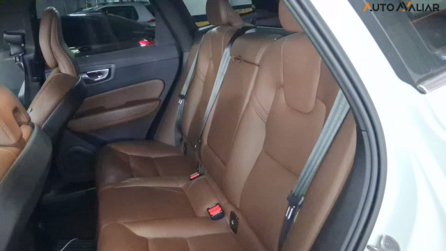 VOLVO XC60 2.0 T8 RECHARGE PLUS AWD GEARTRONIC