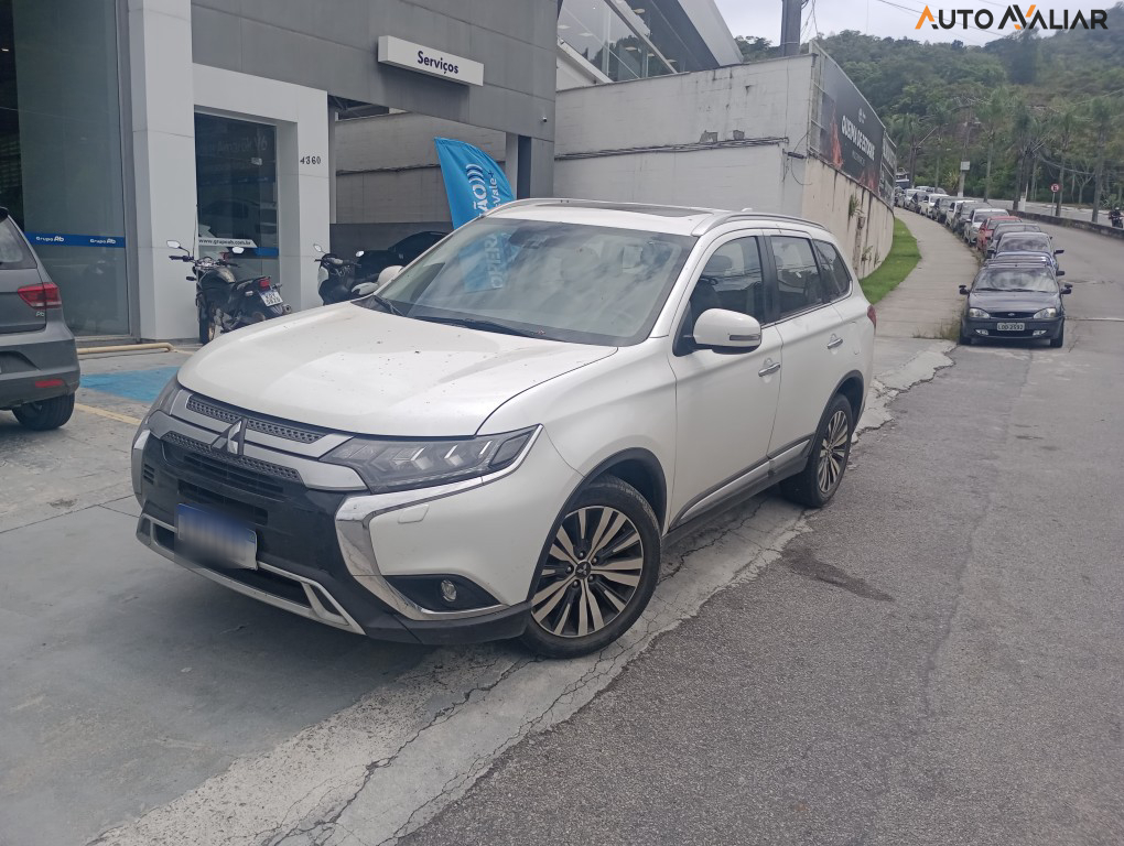 MITSUBISHI OUTLANDER 2.2 MIVEC DI-D DIESEL HPE-S AWD AUTOMATICO
