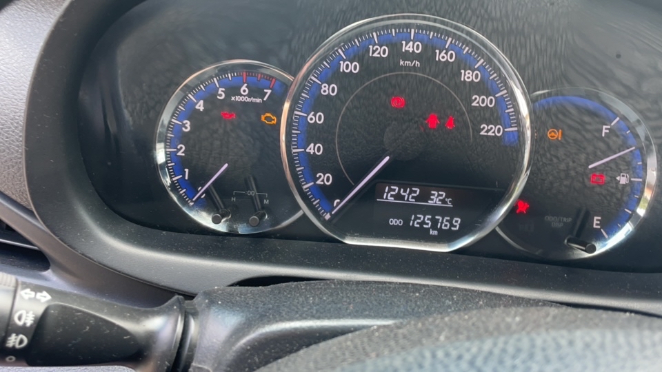 TOYOTA YARIS 1.3 16V FLEX XL MANUAL