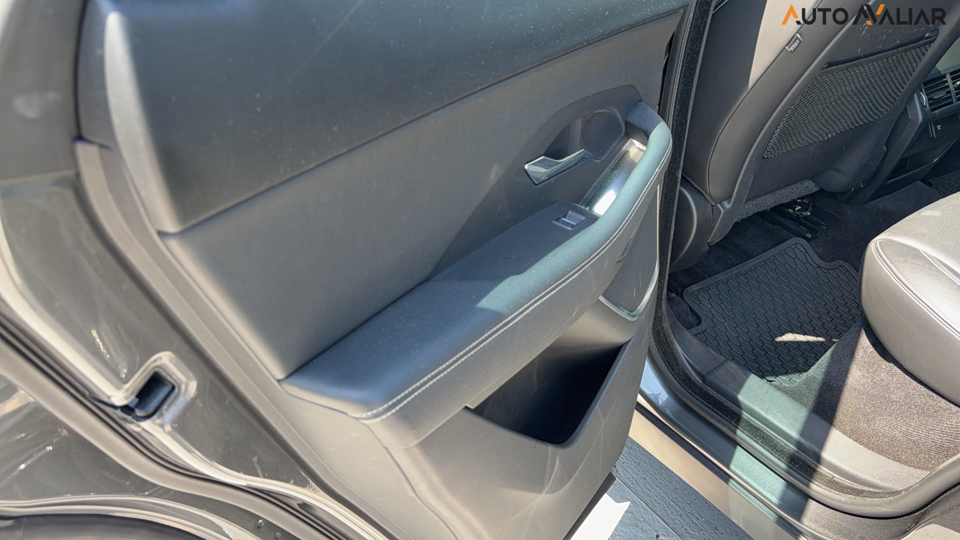 JAGUAR E-PACE 2.0 16V P300 GASOLINA R-DYNAMIC SE AWD AUTOMATICO