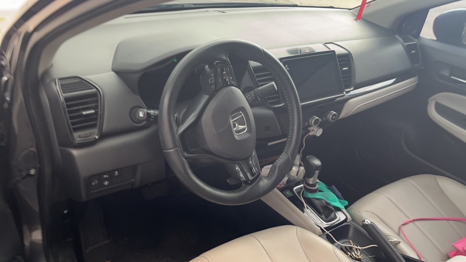 HONDA CITY 1.5 I-VTEC FLEX SEDAN TOURING CVT