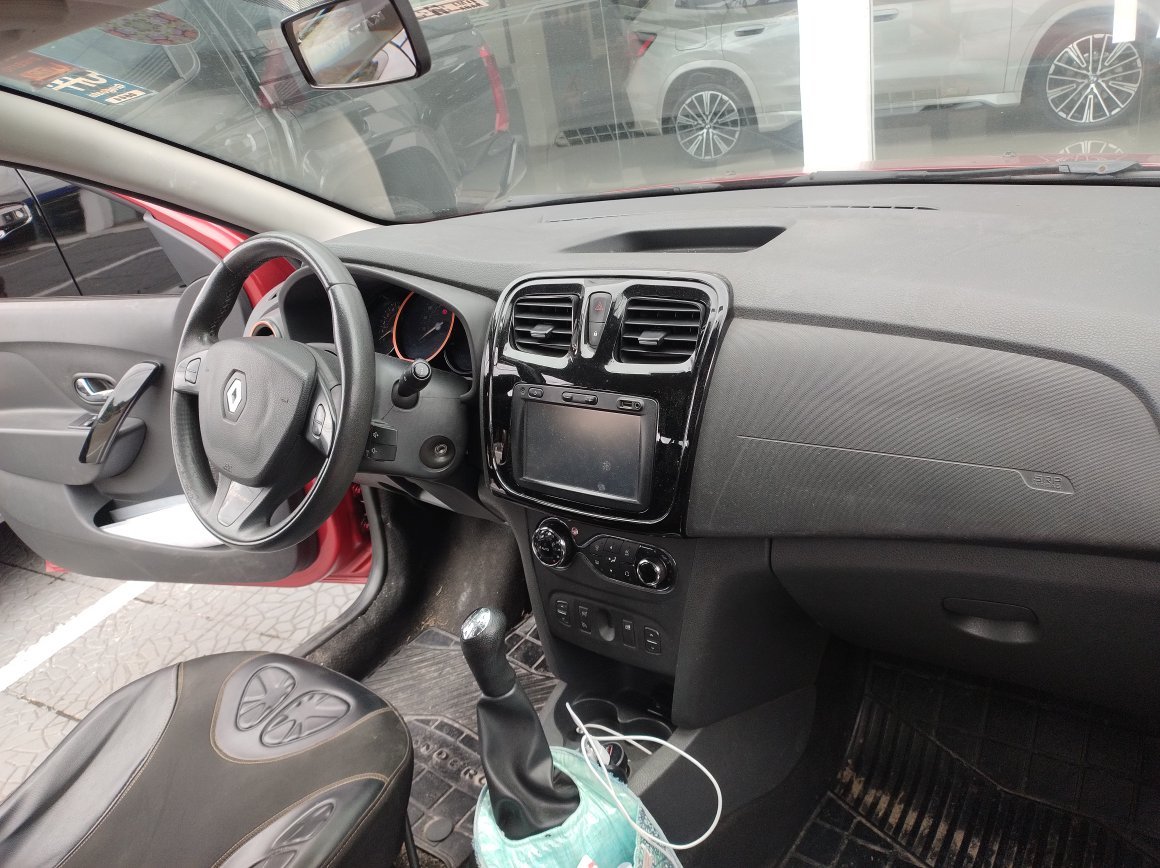 RENAULT SANDERO 1.6 STEPWAY 8V FLEX 4P MANUAL