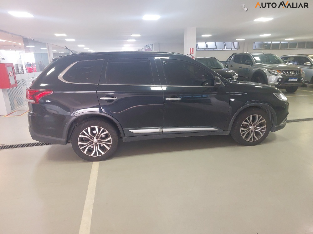 MITSUBISHI OUTLANDER 2.2 4X4 16V DIESEL 4P AUTOMATICO