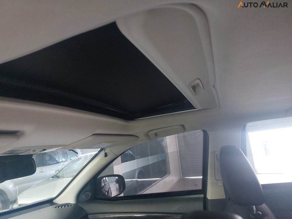 MITSUBISHI OUTLANDER 2.2 4X4 16V DIESEL 4P AUTOMATICO