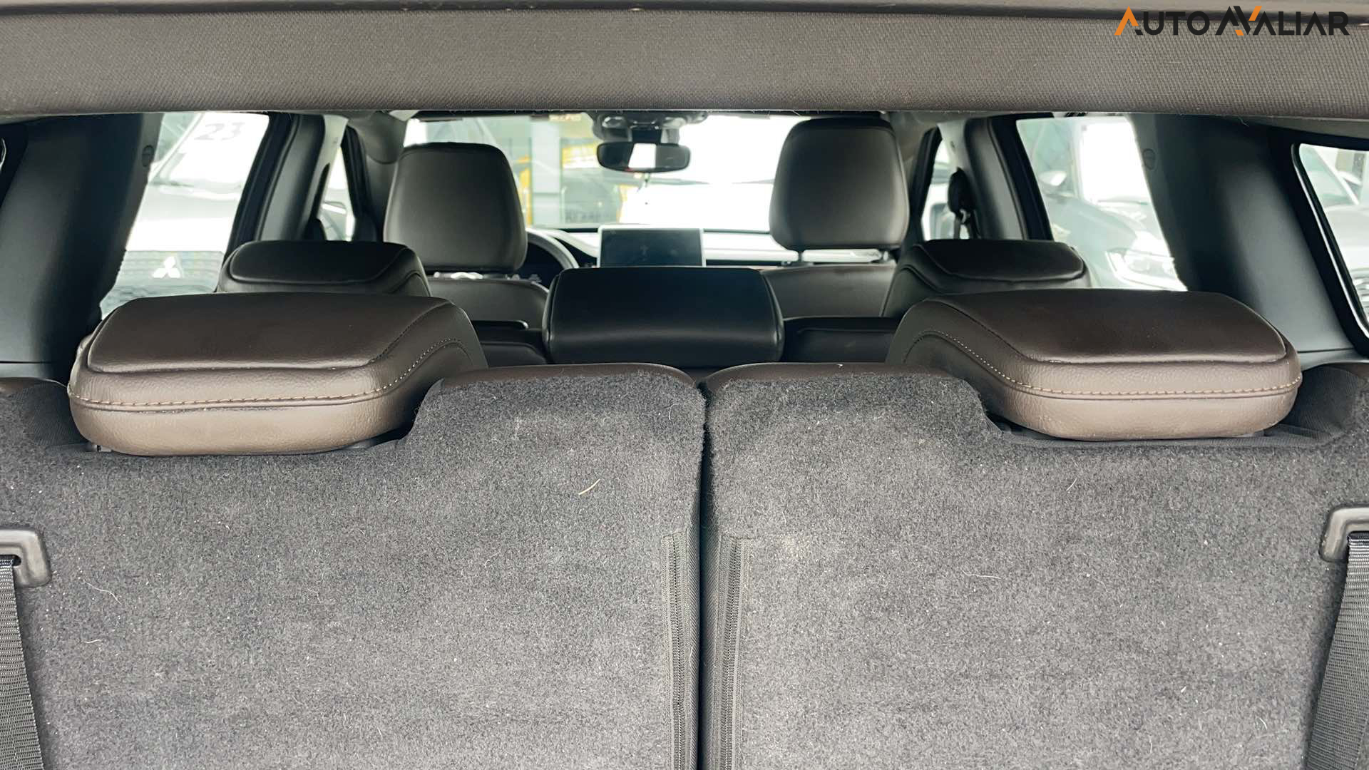 JEEP COMMANDER 1.3 T270 TURBO FLEX OVERLAND AT6