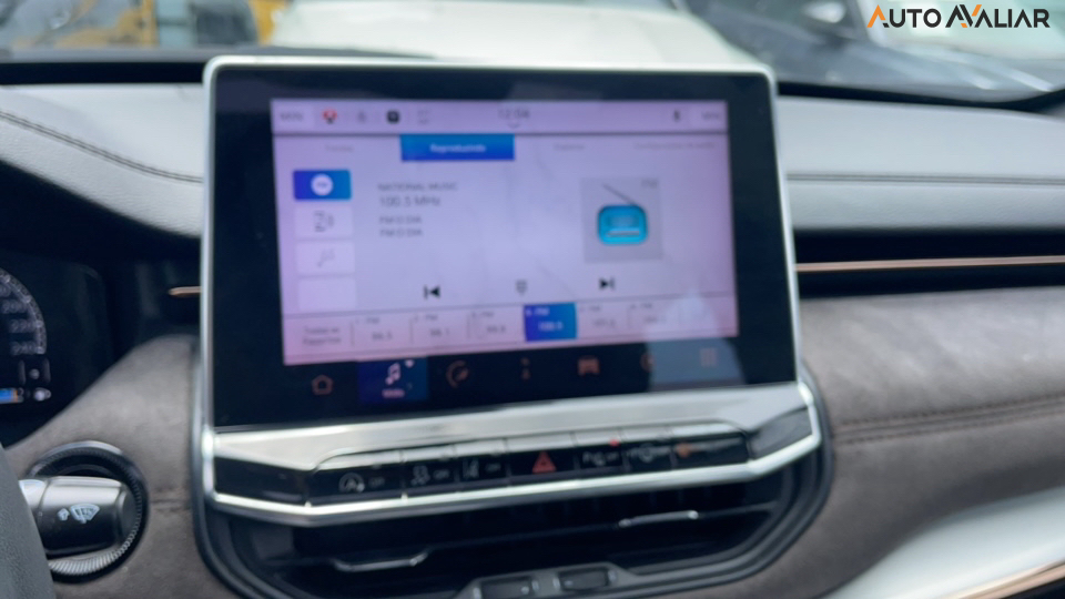 JEEP COMMANDER 1.3 T270 TURBO FLEX OVERLAND AT6