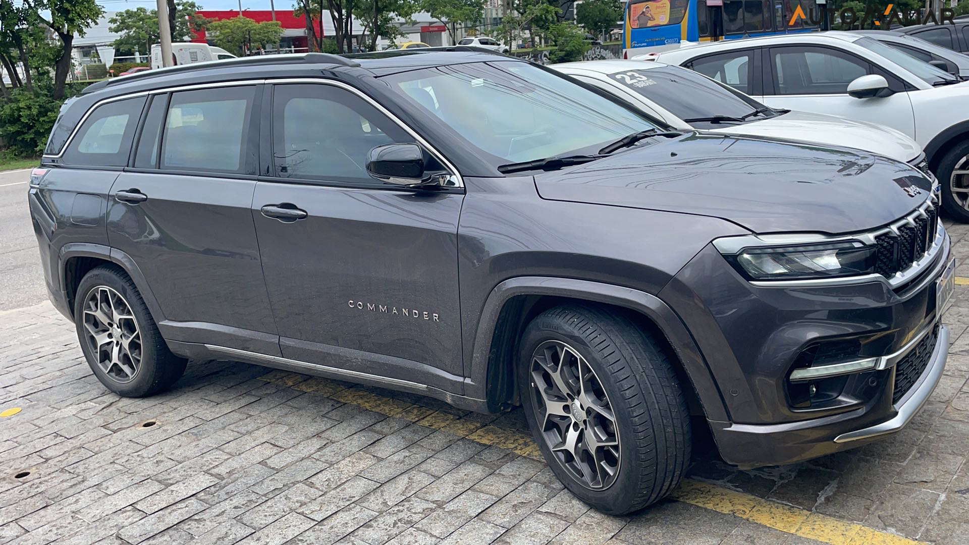 JEEP COMMANDER 1.3 T270 TURBO FLEX OVERLAND AT6