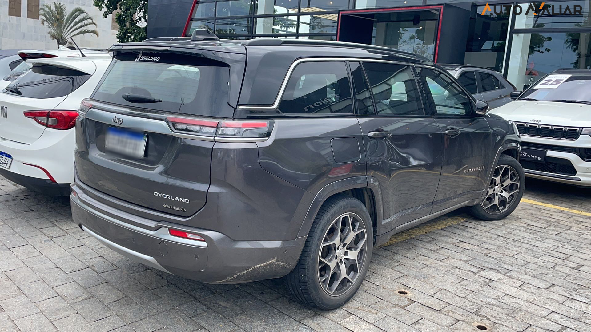 JEEP COMMANDER 1.3 T270 TURBO FLEX OVERLAND AT6