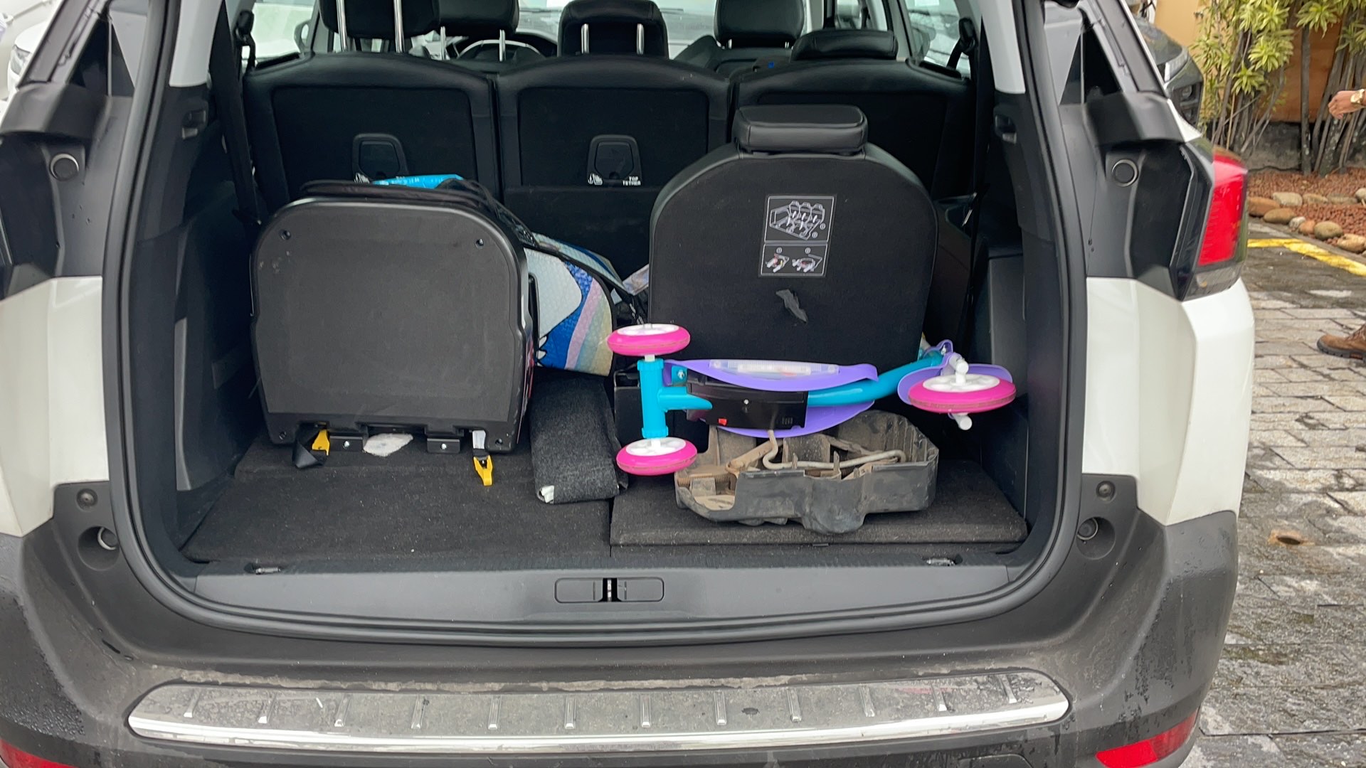 PEUGEOT 5008 1.6 GRIFFE PACK THP 16V GASOLINA 4P AUTOMATICO