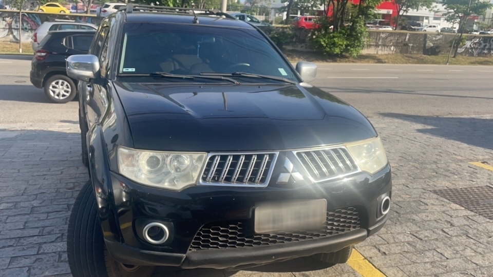 MITSUBISHI PAJERO DAKAR 3.2 HPE 4X4 7 LUGARES 16V TURBO INTERCOOLER DIESEL 4P AUTOMATICO
