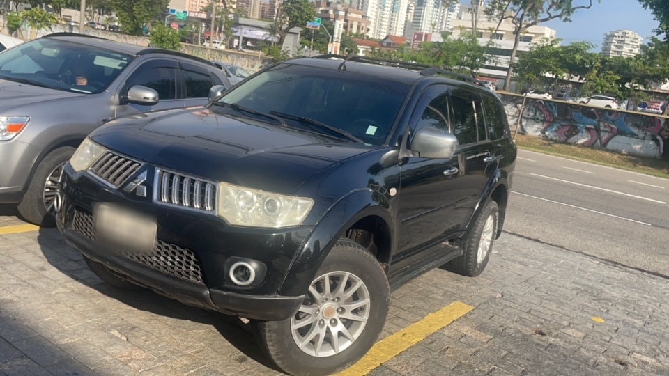 MITSUBISHI PAJERO DAKAR 3.2 HPE 4X4 7 LUGARES 16V TURBO INTERCOOLER DIESEL 4P AUTOMATICO