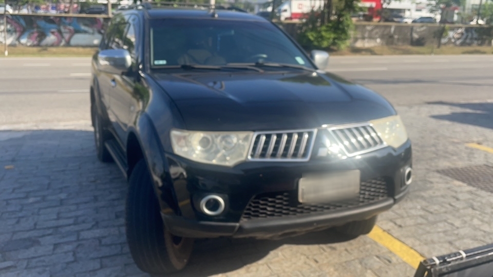 MITSUBISHI PAJERO DAKAR 3.2 HPE 4X4 7 LUGARES 16V TURBO INTERCOOLER DIESEL 4P AUTOMATICO