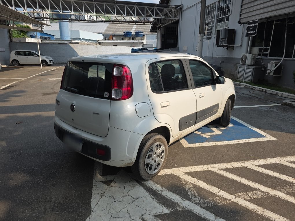 FIAT UNO 1.0 EVO VIVACE 8V FLEX 4P MANUAL