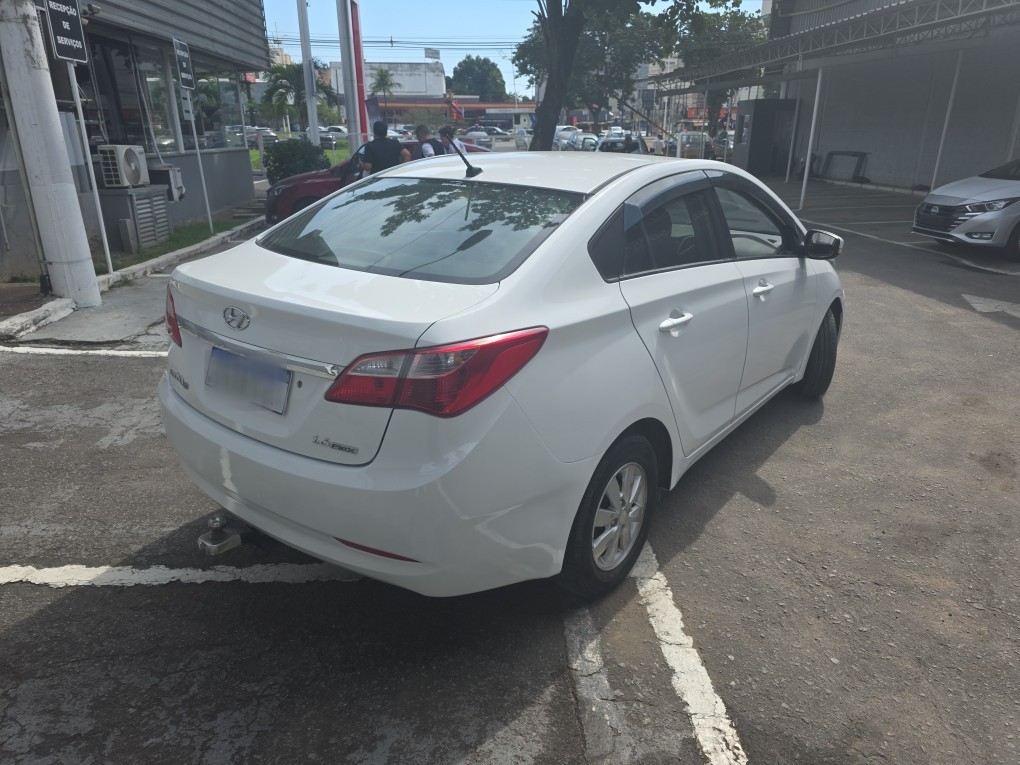 HYUNDAI HB20S 1.6 COMFORT PLUS 16V FLEX 4P MANUAL