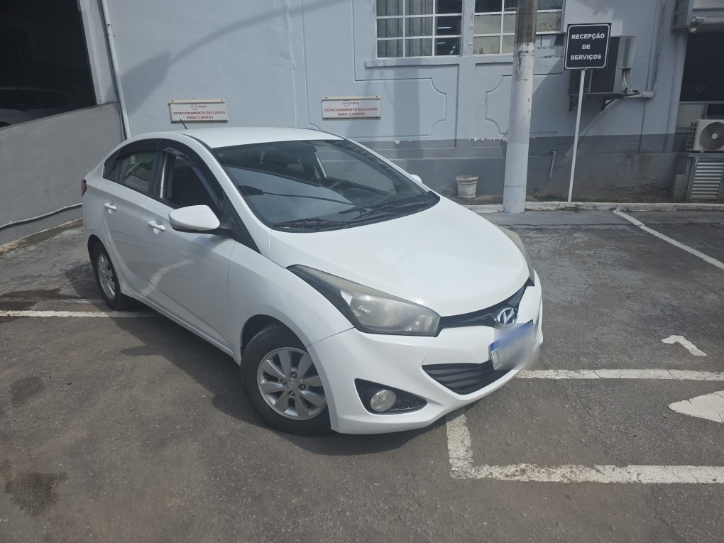 HYUNDAI HB20S 1.6 COMFORT PLUS 16V FLEX 4P MANUAL