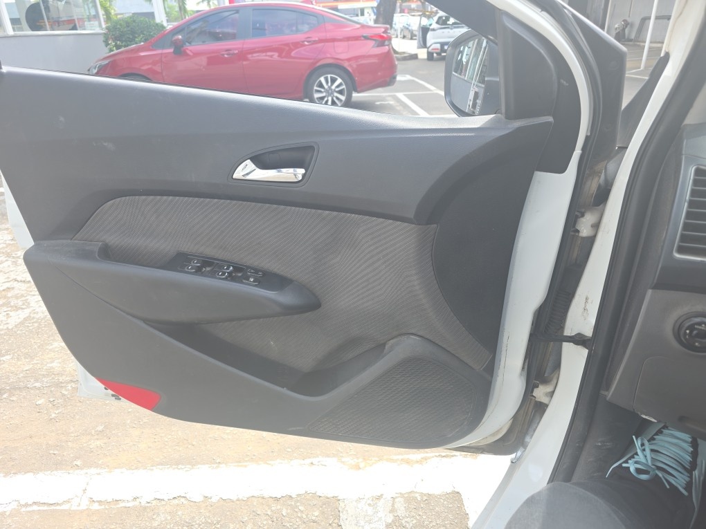 HYUNDAI HB20S 1.6 COMFORT PLUS 16V FLEX 4P MANUAL