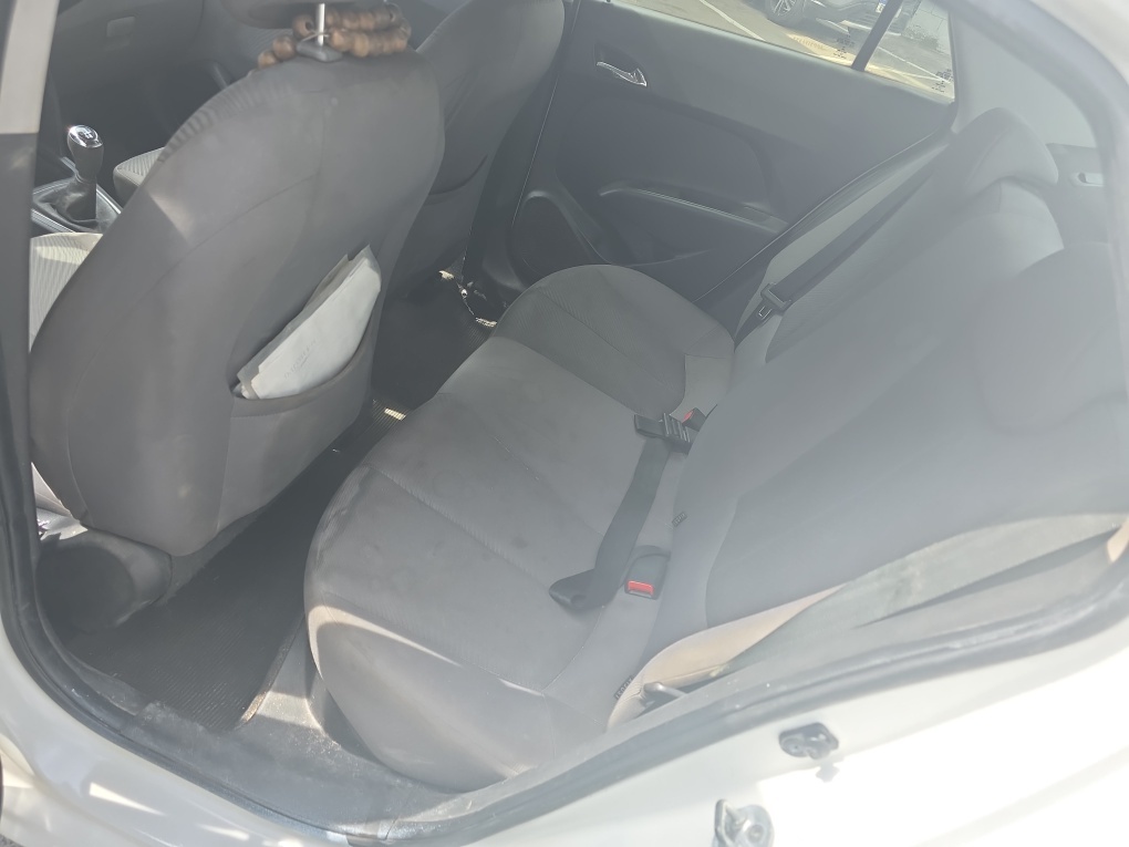 HYUNDAI HB20S 1.6 COMFORT PLUS 16V FLEX 4P MANUAL