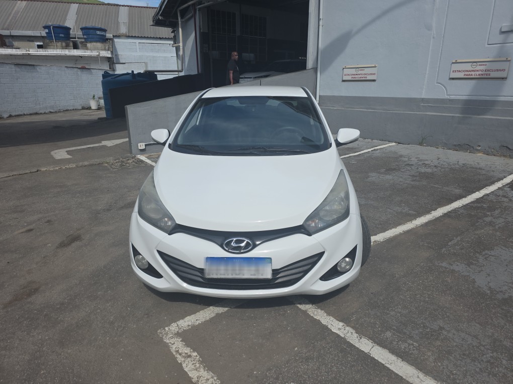 HYUNDAI HB20S 1.6 COMFORT PLUS 16V FLEX 4P MANUAL