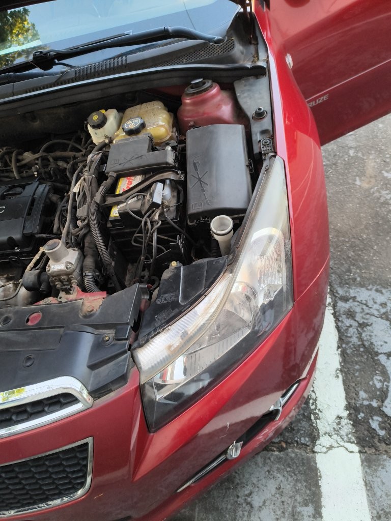 CHEVROLET CRUZE 1.8 LT SPORT6 16V FLEX 4P MANUAL