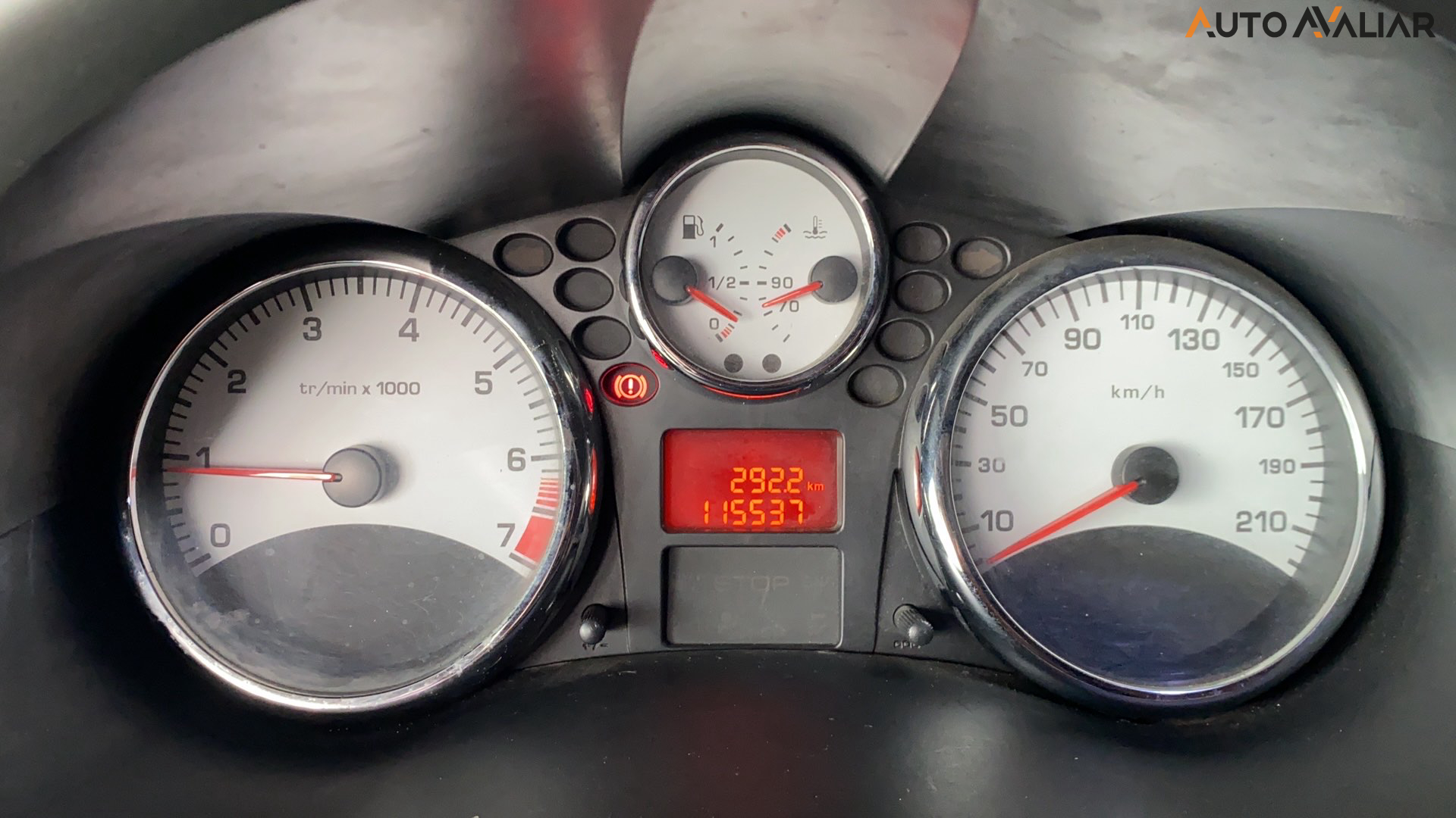 PEUGEOT 207 1.4 XR 8V FLEX 4P MANUAL