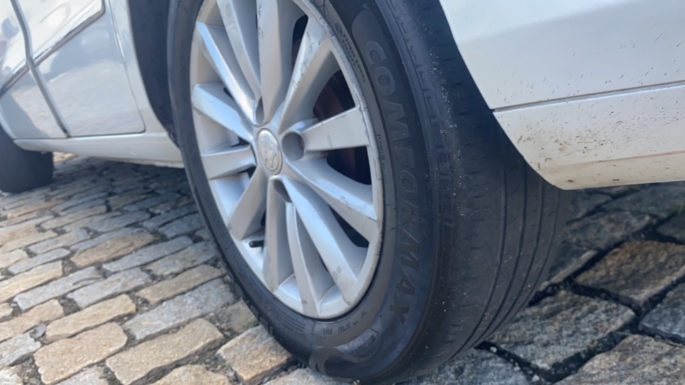 VOLKSWAGEN VOYAGE 1.0 MI COMFORTLINE 8V FLEX 4P MANUAL