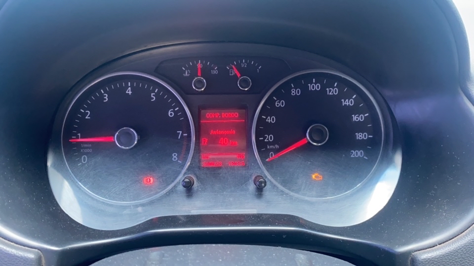 VOLKSWAGEN VOYAGE 1.0 MI COMFORTLINE 8V FLEX 4P MANUAL
