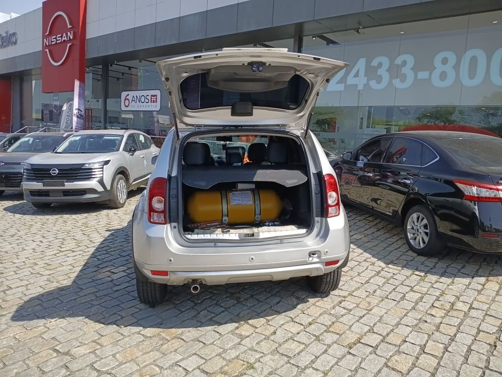 RENAULT DUSTER 2.0 DYNAMIQUE 4X2 16V FLEX 4P AUTOMATICO